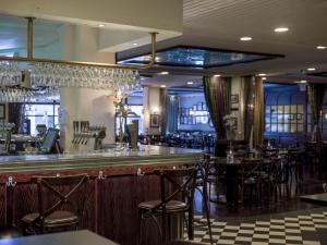 Lounge atau bar di Clarion Hotel Winn