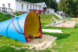 Zona de joacă pentru copii de la Erzgebirgsidyll Breitenbrunn Ferienwohnung