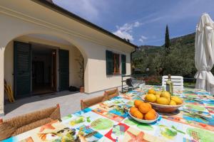 Galeriebild der Unterkunft Charming Ligurian Riviera House in Finale Ligure