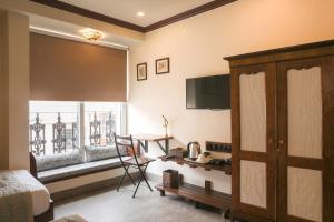 Gallery image of The Mandeville in Kolkata