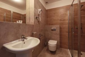 Łazienka w obiekcie Hotel *** NAT Krynica Zdrój