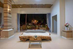 Fotografie z fotogalerie ubytování Villa Cha-Cha Krabi Beachfront Resort v destinaci Ao Nam Mao + 37 fotografií
