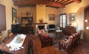Khu vực ghế ngồi tại Villa in campagna Costa al Bagno