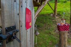 Zahrada ubytování Logis Hôtel Andreinia & Cabanes