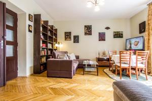 A seating area at Apartamenty Krysin Zakopane