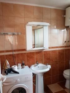A bathroom at Apartments Jovan