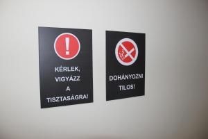 Certifikát, ocenenie alebo iný dokument vystavený v ubytovaní Familia Panzió & Apartmanház Győr