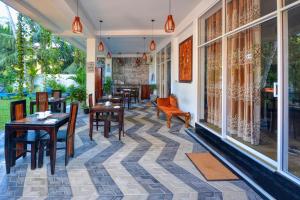 Un lugar para sentarse en L&D Stay Inn
