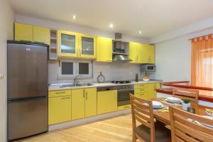 Galeriebild der Unterkunft Apartment Nikolina Šibenik Croatia Adriatic Sea NP Krka NP Kornati in Šibenik