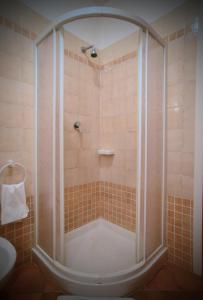 Kylpyhuone majoituspaikassa Villa Etruria Guest House