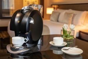 Set per la preparazione di tè e caffè presso Gran Melia Jakarta