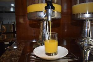 Nápoje v ubytování Aldar Hotel