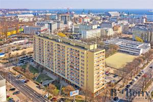 Vue de tête d'un bâtiment d'une ville dans l'établissement Happy - BillBerry Apartments, à Gdynia