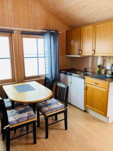 Kuchyň nebo kuchyňský kout v ubytování Lofoten Beach Camp