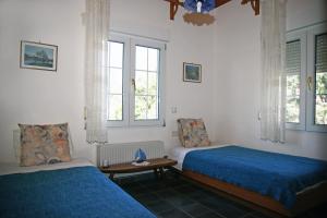 Gallery image of ENJOY A BEACH HOLIDAY in Livadhákia