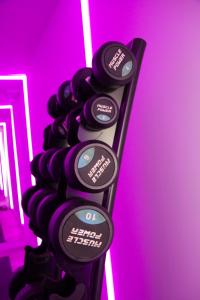 Fitness centrum a/nebo fitness zařízení v ubytování Golden Tree Hotel
