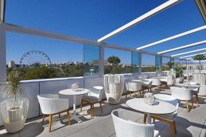 Restaurant o un lloc per menjar a Park Mall Hotel & Conference Center