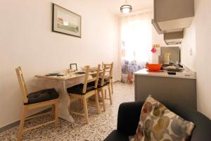 Kuchyň nebo kuchyňský kout v ubytování MADI' casa vacanze