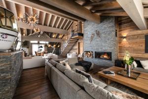 Posezení v ubytování Mammoth Lodge by Alpine Resorts