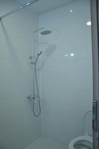 Koupelna v ubytování Mebo House + 22 fotografií