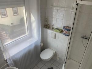 Koupelna v ubytování Zur Linde