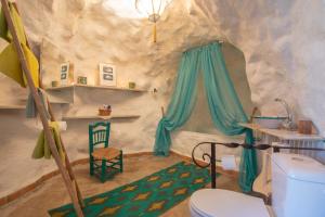 Koupelna v ubytování Casa Cueva Muntasal