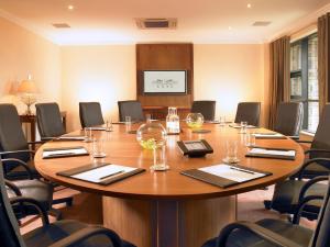 Zona business o sala conferenze di Amber Springs Hotel