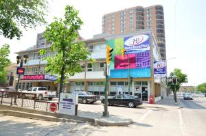 Gallery image of Hotel Royal Plaza in Winnipeg