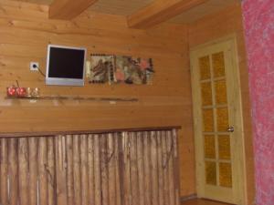 TV a/nebo společenská místnost v ubytování Chalet Truten
