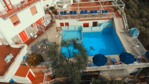 an overhead view of a swimming pool at a hotel at Hotel Dania in Sorrento