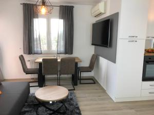 Kuchyňa alebo kuchynka v ubytovaní Apartments Villa Učka