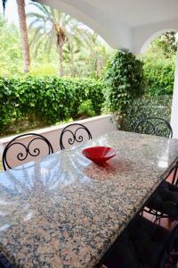 Ogród w obiekcie Chez Elo's Marbella Milla de Oro. Jardin Privado