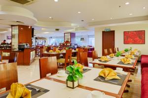 Ресторант или друго място за хранене в Hotel Sahid Surabaya