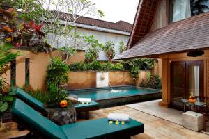 Bazén v ubytování The Sungu Resort & Spa nebo v jeho okolí
