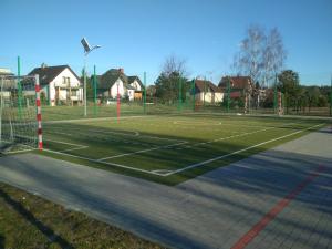 Tenis alebo squash v ubytovaní Apartamenty Oleńka I - Szczytno Mazury alebo jeho okolí