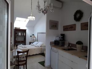 Posteľ alebo postele v izbe v ubytovaní ESTUDIO FABIOLA CENTRO 12-MA