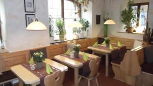 Posezení v ubytování Hotel-Gasthof Krone-Lax