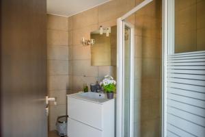 Kúpeľňa v ubytovaní Villa Oliva Rodos