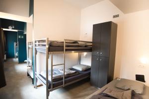 Postel nebo postele na pokoji v ubytování HI Liège Hostel + 37 fotografií