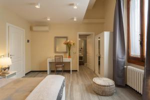Posteľ alebo postele v izbe v ubytovaní Le stanze di Carla! Bagno privato, cucina in comune