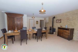 Photo de la galerie de l'établissement au bonheur du cedre, à Saint-Lattier