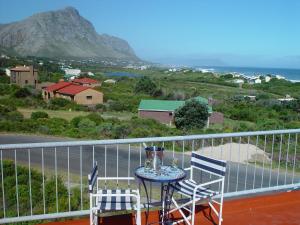 Gallery image of Jack's Seaview Inn in Bettyʼs Bay