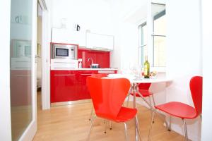Ett kök eller pentry på Miró Studio Apartments Dubrovnik