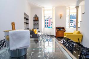 Posezení v ubytování Royal by PortofinoHomes