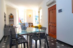 Posezení v ubytování Royal by PortofinoHomes