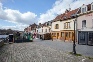 Η γειτονιά γύρω από ή μία γειτονιά κοντά σε αυτό το διαμέρισμα