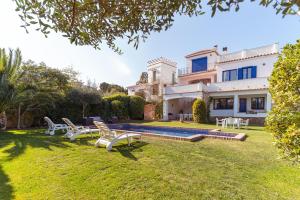 Κήπος έξω από το Villa Sol