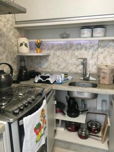 Η κουζίνα ή μικρή κουζίνα στο Miramar +9 φωτογραφίες