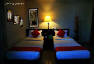 Orange Corner, Near Kempegowda Airport, Airport Pickup And Drop Available 24x7客房内的一张或多张床位