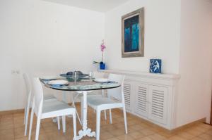 Zdjęcie z galerii obiektu Apartamento Porto Cari 21 w mieście Cala d´Or